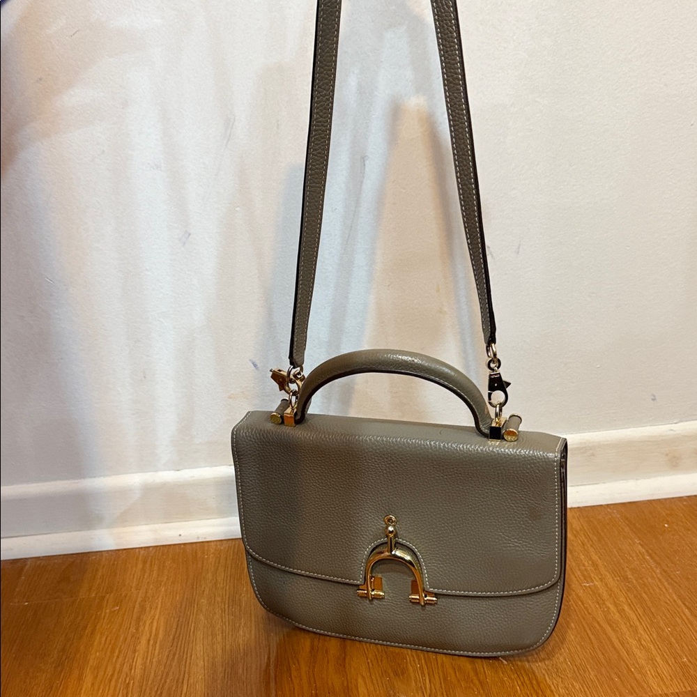 Elegant Gray Leather Handbag